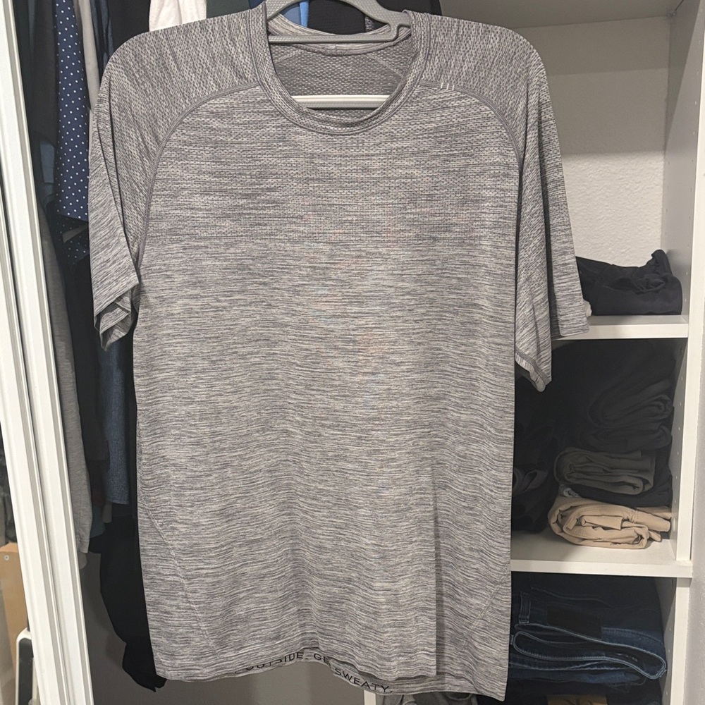 lululemon athletica Heathered Gray Men's Tee